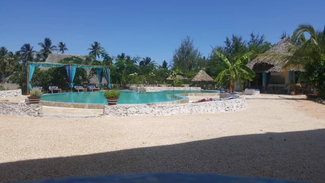 Hôtel Lucrezia'S Garden Zanzibar à Pwani Mchangani Extérieur photo